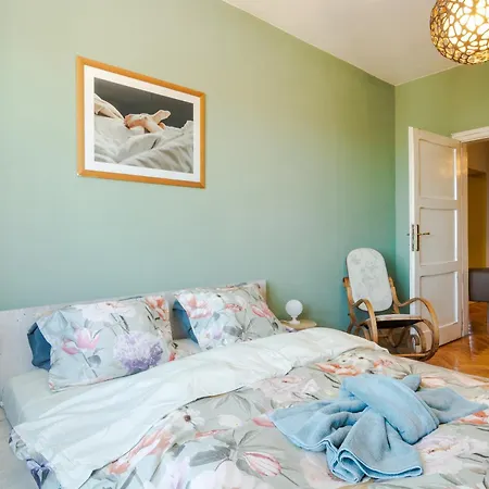 Apartment Art-ament, A Unique Flat