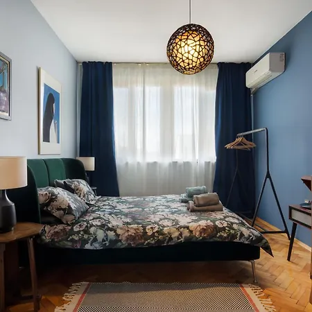 Art-ament, A Unique Flat Apartment